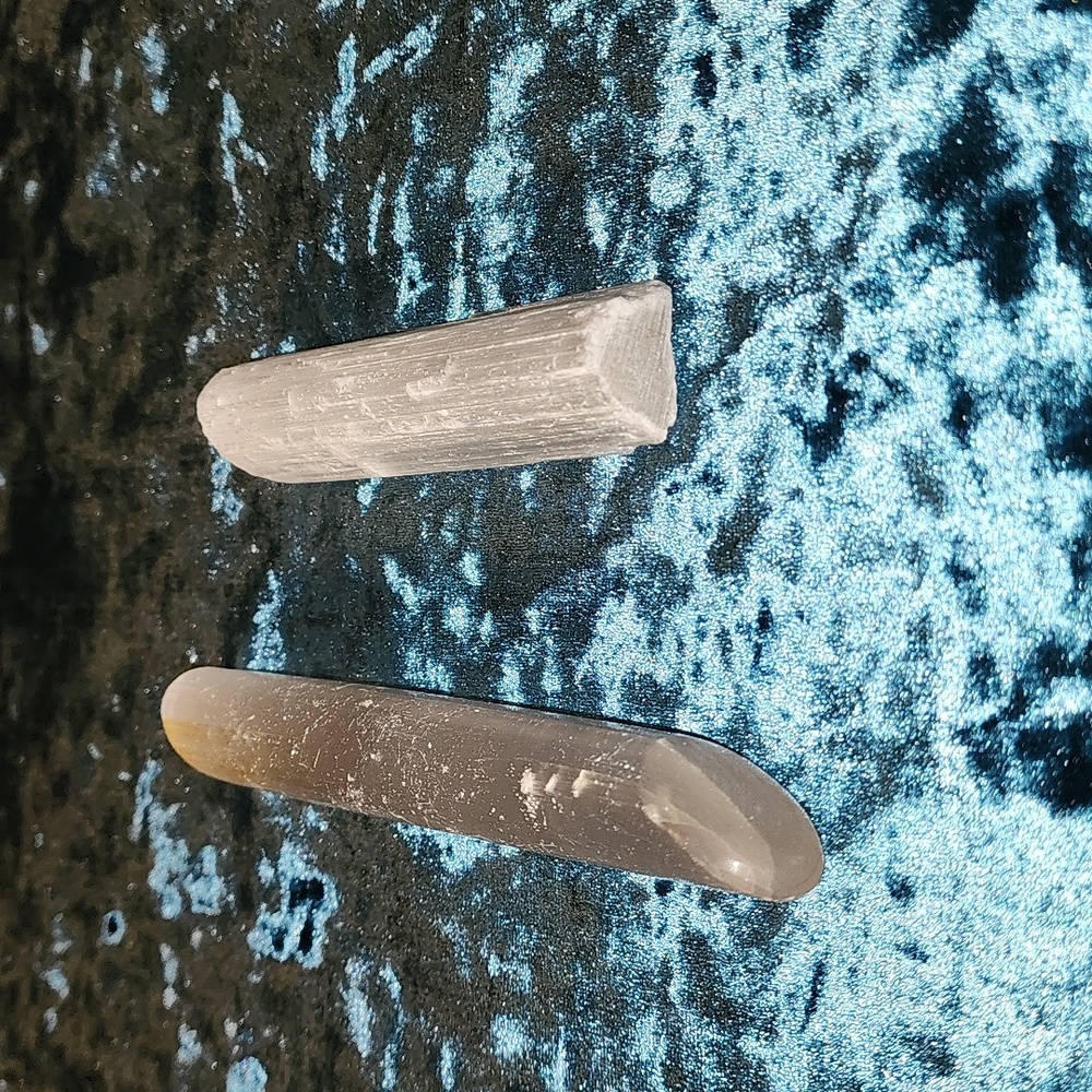 Selenite Rods - Picture 3 of 4